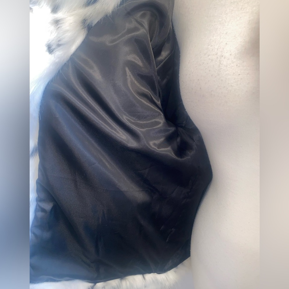 Zara White and Black Faux Fur Coat - Picture 9 of 9